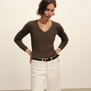 Fluted Rib V-Neck Long Sleeve